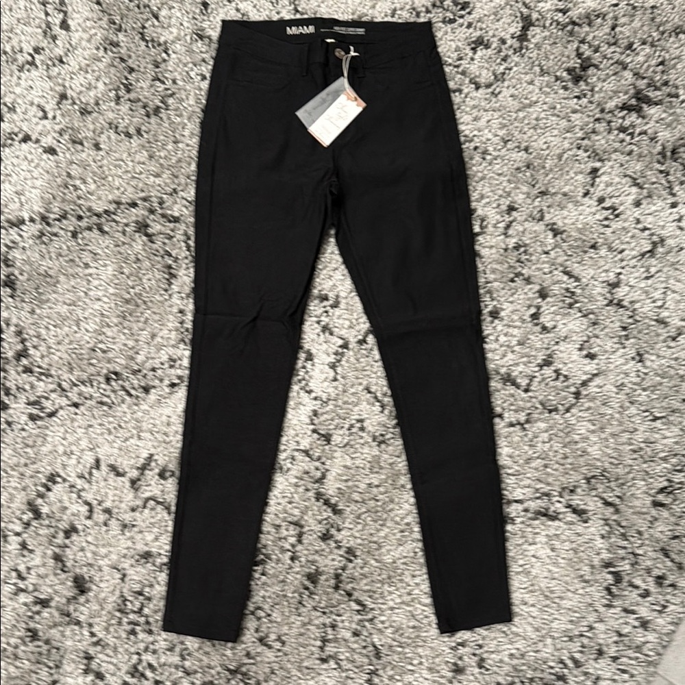 Black Women's Jeans